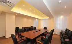 Переговорная комната в отеле «Введенский»