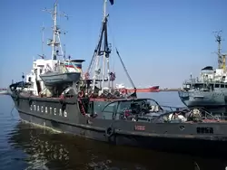 Спасательное судно «Нептун» в Ломоносовской гавани