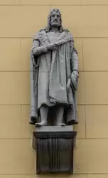 Альбрехт Дюрер — скульптура на фасаде Нового Эрмитажа