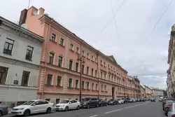 Улица Миллионная, Ново-Михайловский дворец