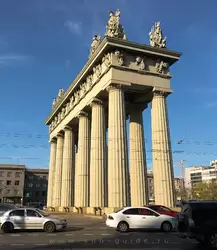 Московский район, Триумфальные ворота в СПб