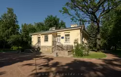 Здание администрации парка Екатерингоф