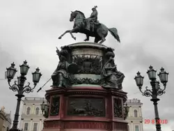Памятник Николаю I на Исаакиевской площади