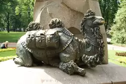 Памятник Н.М. Пржевальскому в Александровском саду