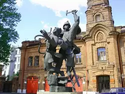 Памятник пожарным на Большом проспекте Васильевского острова