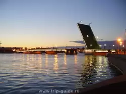Литейный мост с подсветкой