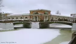Театральный и Мало-Конюшенный мосты зимой