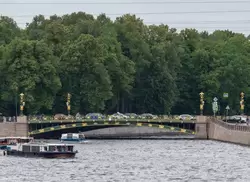 Пантелеймоновский мост через Фонтанку в Санкт-Петербурге