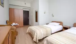 Двухместный номер с двумя отдельными кроватями в гостинице «Аннушка» в Санкт-Петербурге